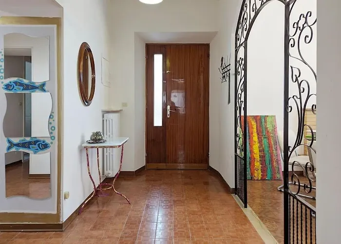 Appartement Strategic Position Wifi, Garden And Parking